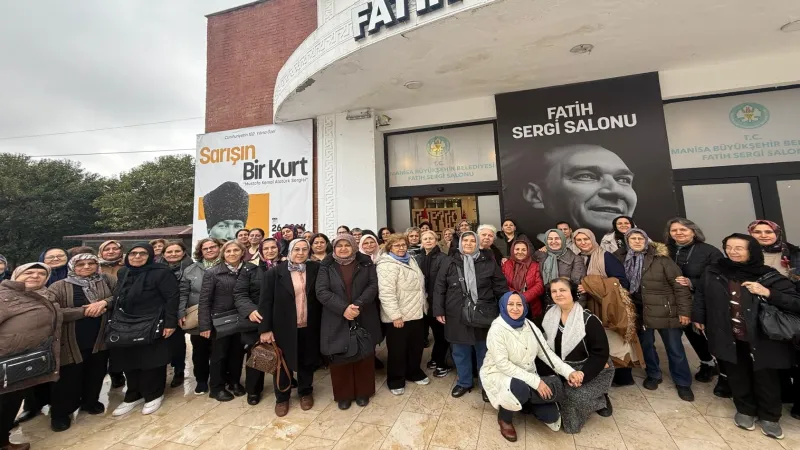 Manisa'da 352 kadın “Sarışın Bir Kurt” sergisinde buluştu